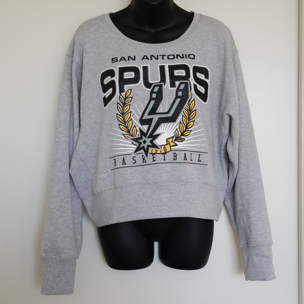 NWT San Antonio Spurs Sweatshirt